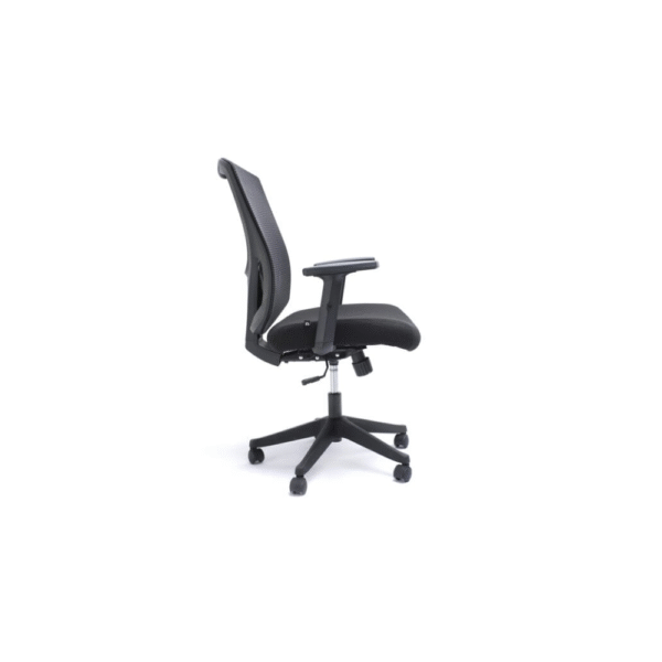 silla de oficina en tela negra para uso prolongado